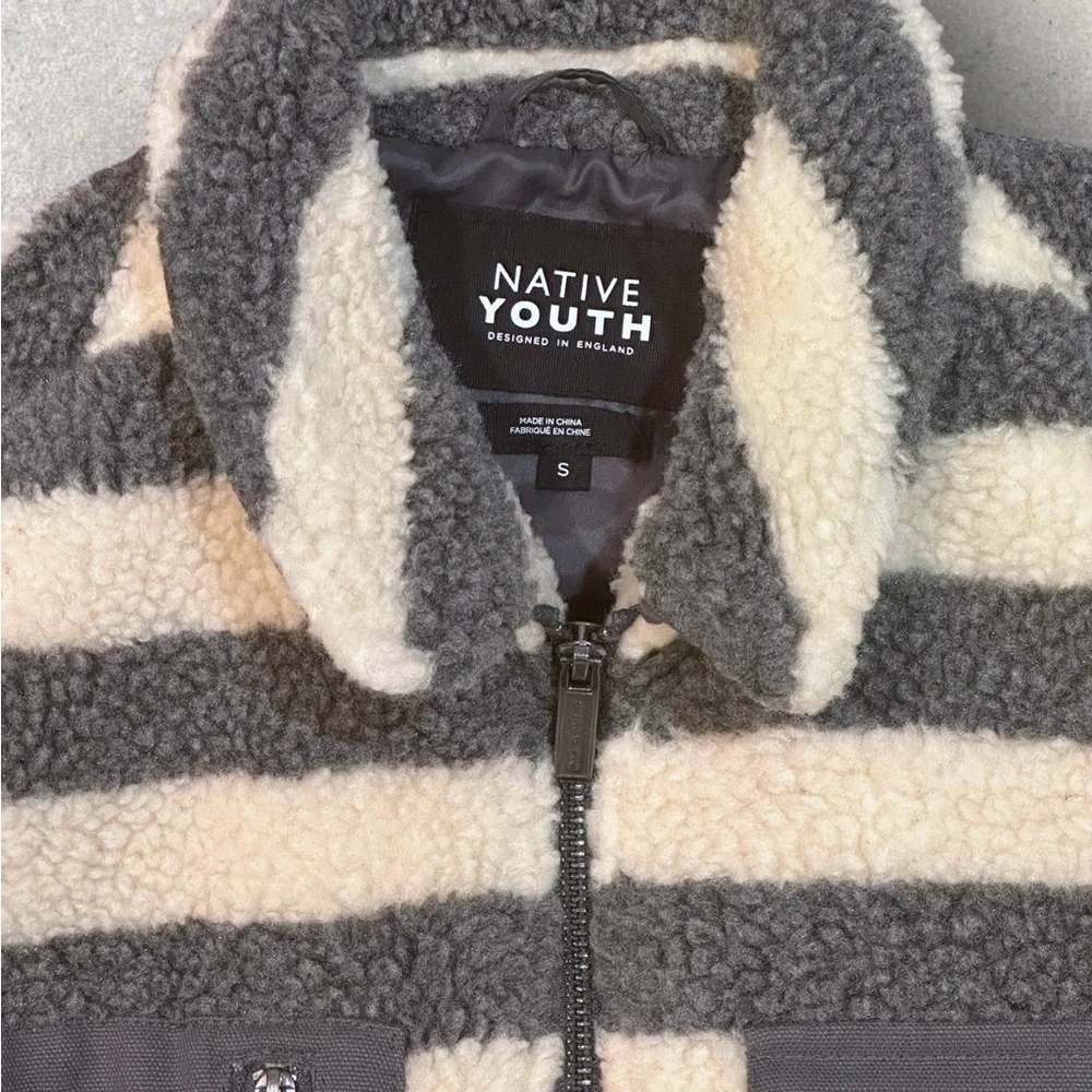 Native Youth Fleece Jacket - Picture 2 of 6